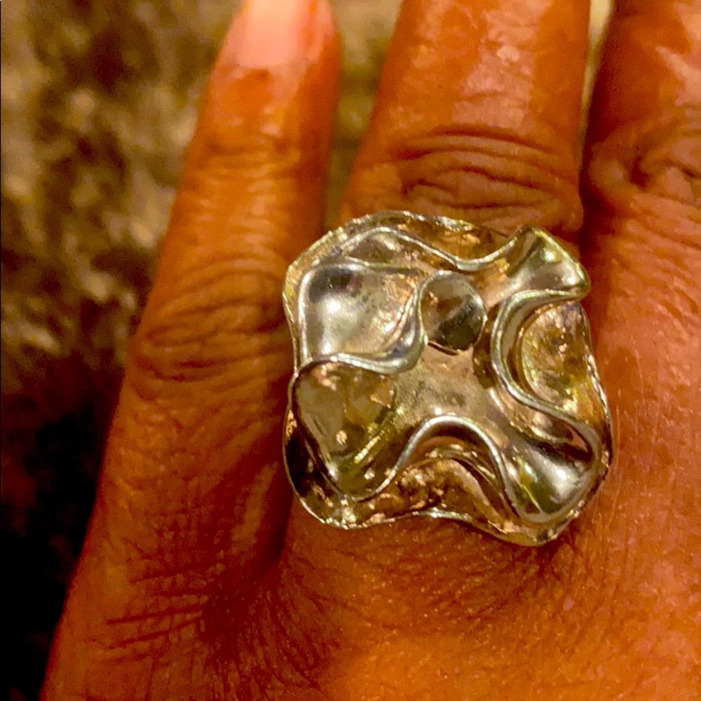 Silpada Sterling Silver Ruffle Flower Ring,